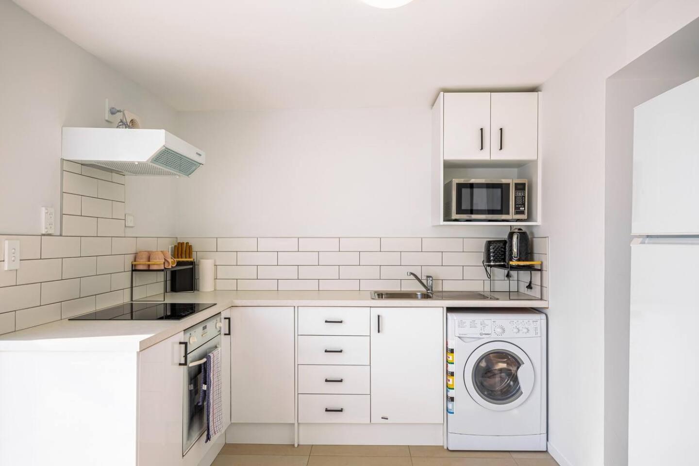 Riches And Sleep Unit With Wi-fi And Parking Auckland