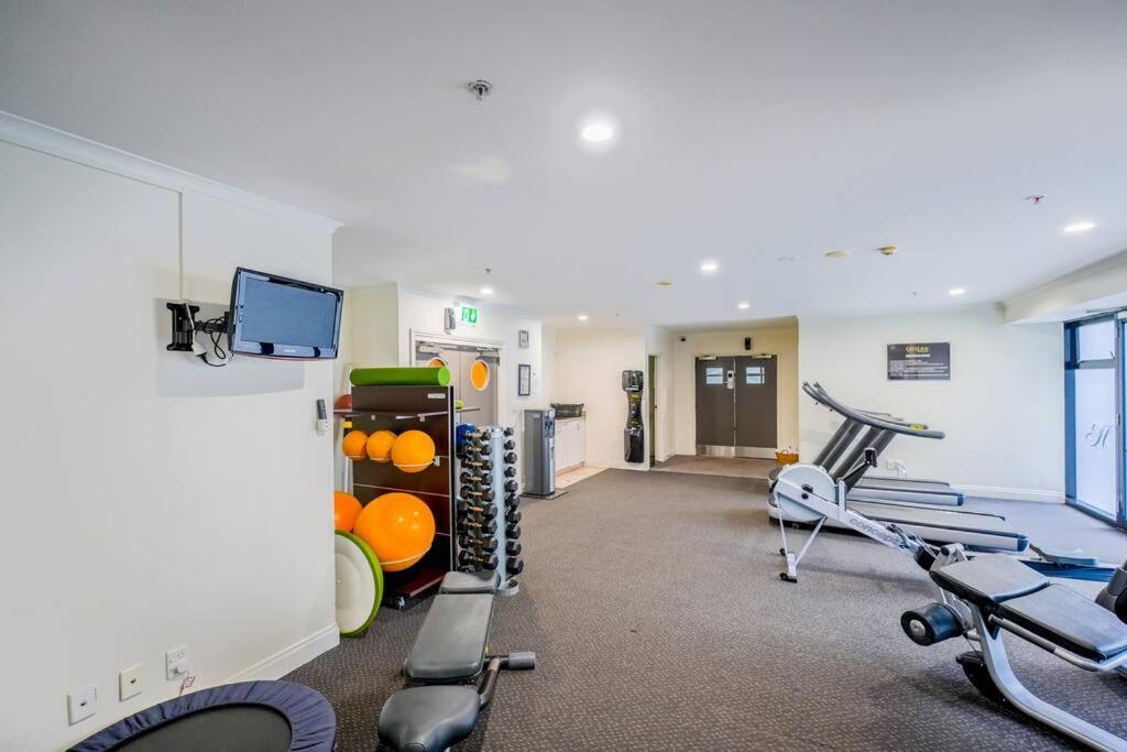 Life One Bedroom In Heart Of Cbd Apartment