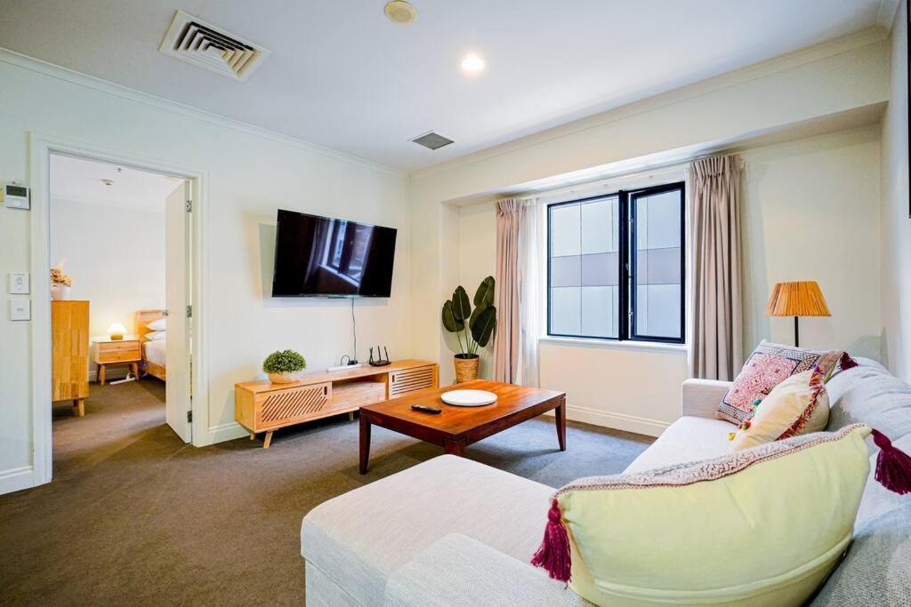 Life One Bedroom In Heart Of Cbd Apartment Auckland