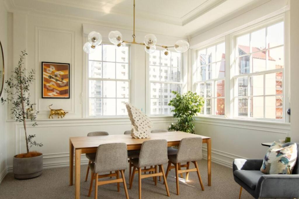 Hampton Apartment *