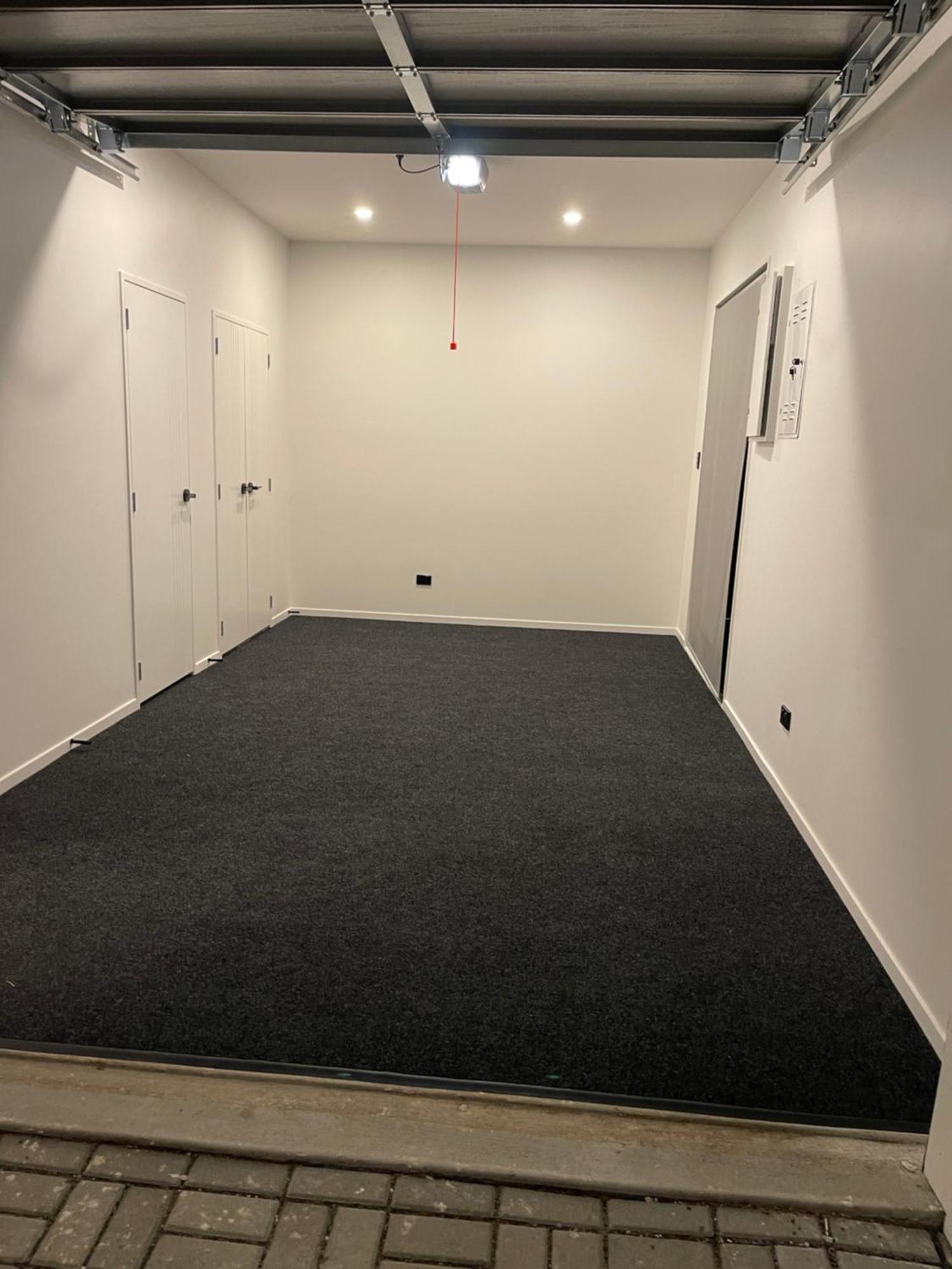 5 Bedroom House At The Heart Of Airport