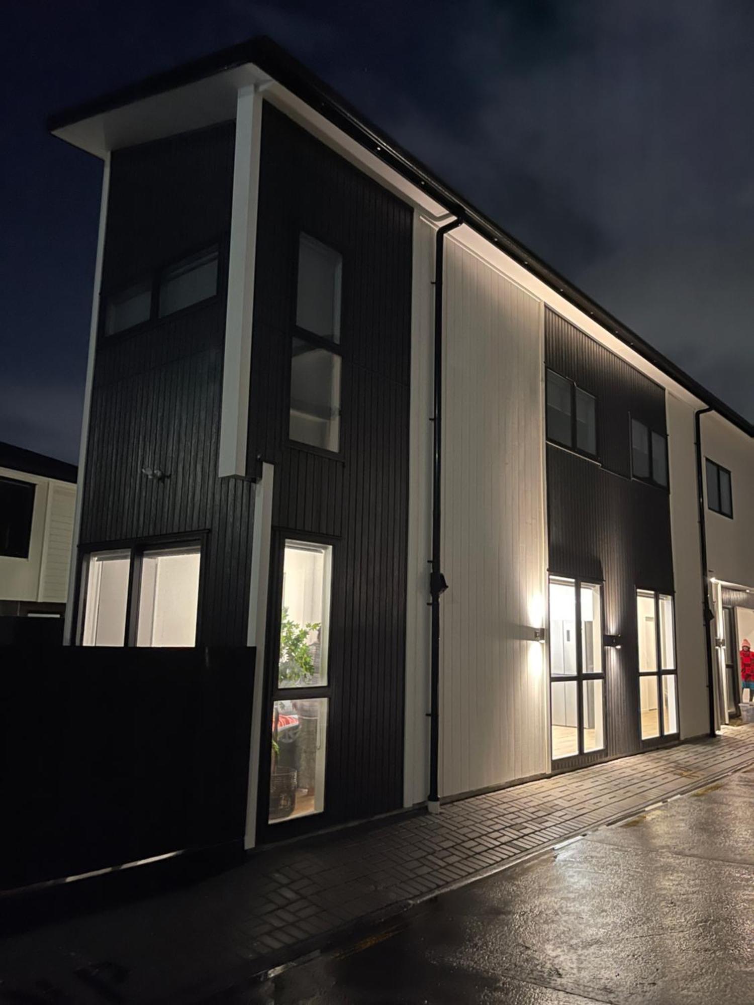 5 Bedroom House At The Heart Of Airport Holiday home Auckland