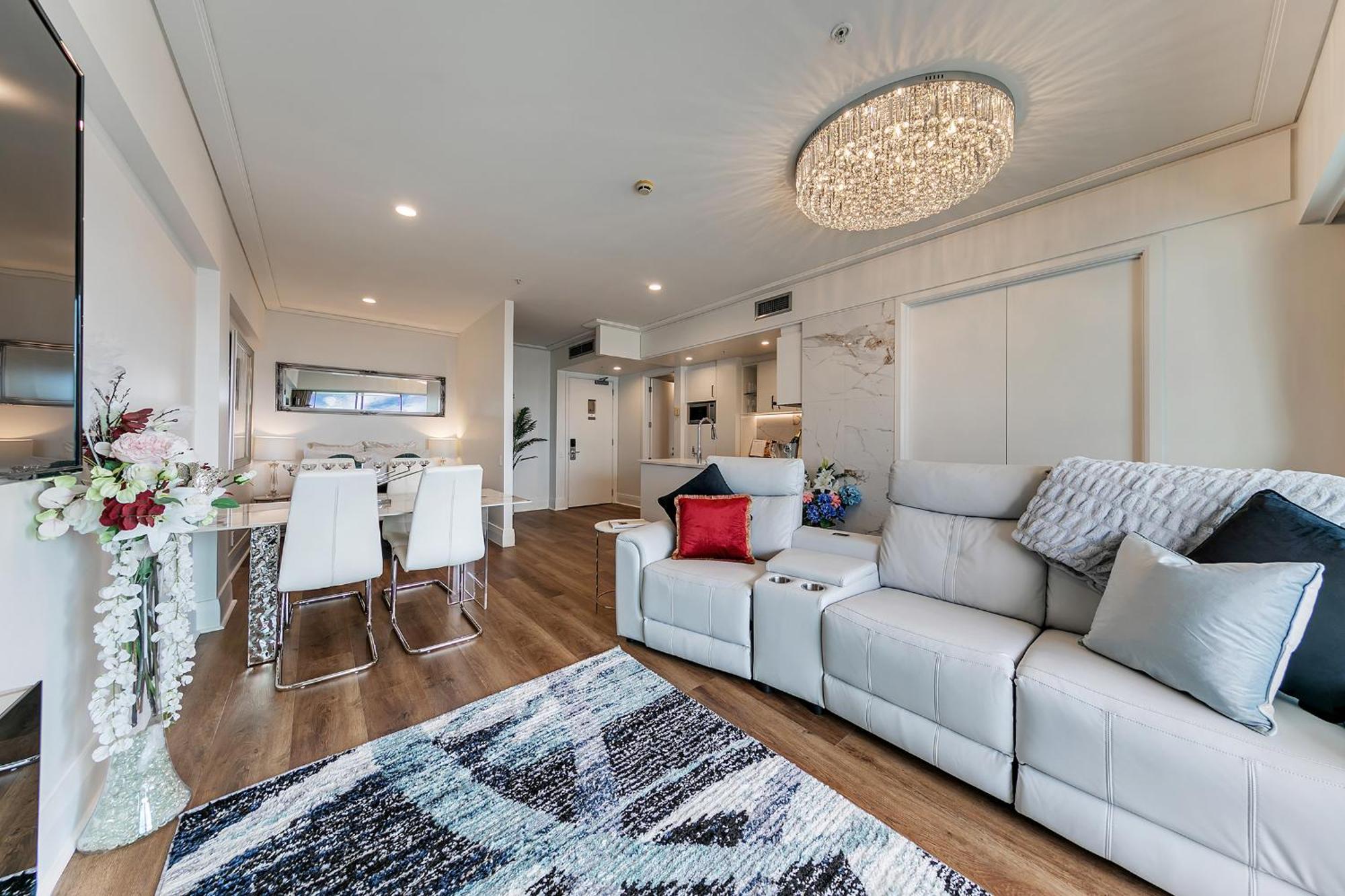 Viaduct Victory Sub Penthouse Apartment