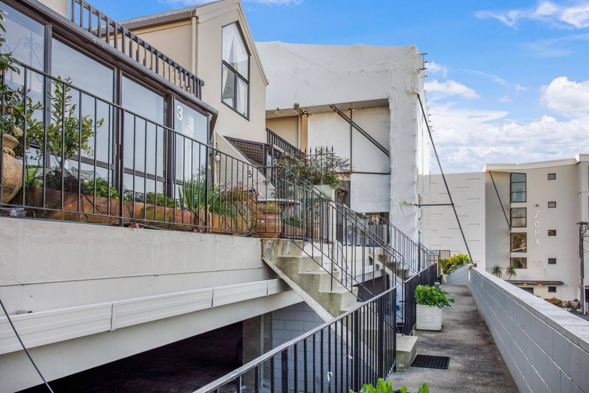 Parnell Vista 2br With Seaview