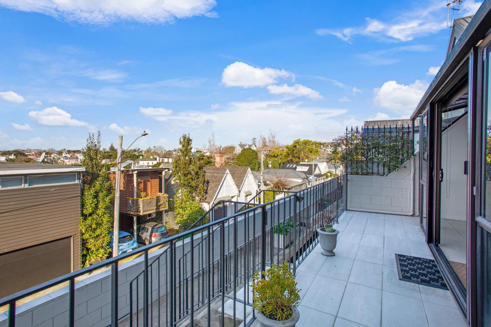 Apartment Parnell Vista 2br With Seaview
