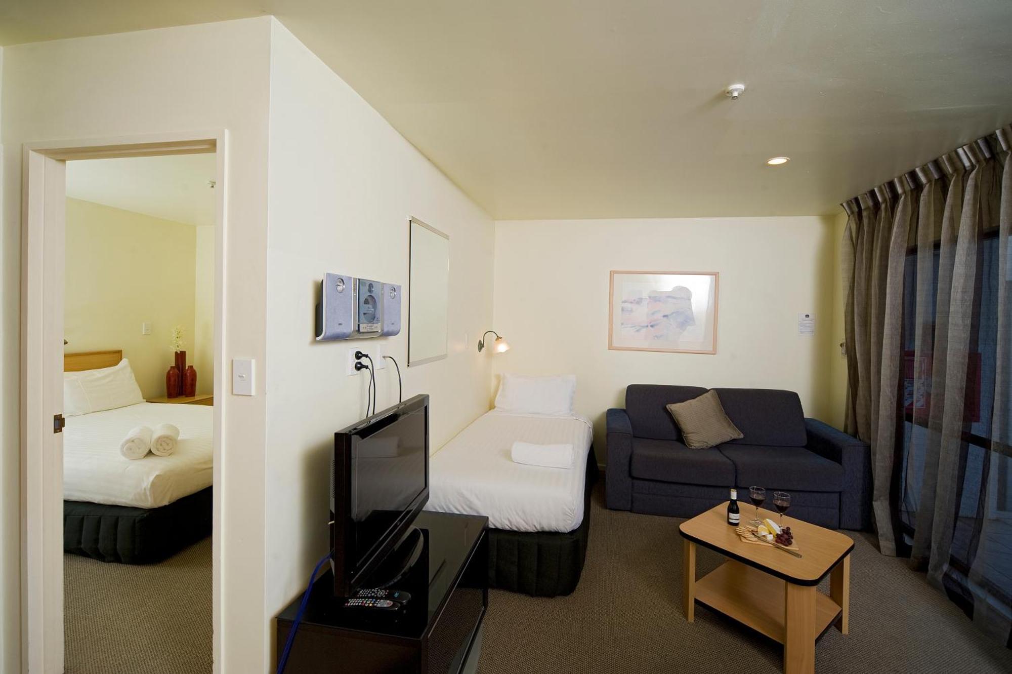 Western Ellerslie International Motel 4*
