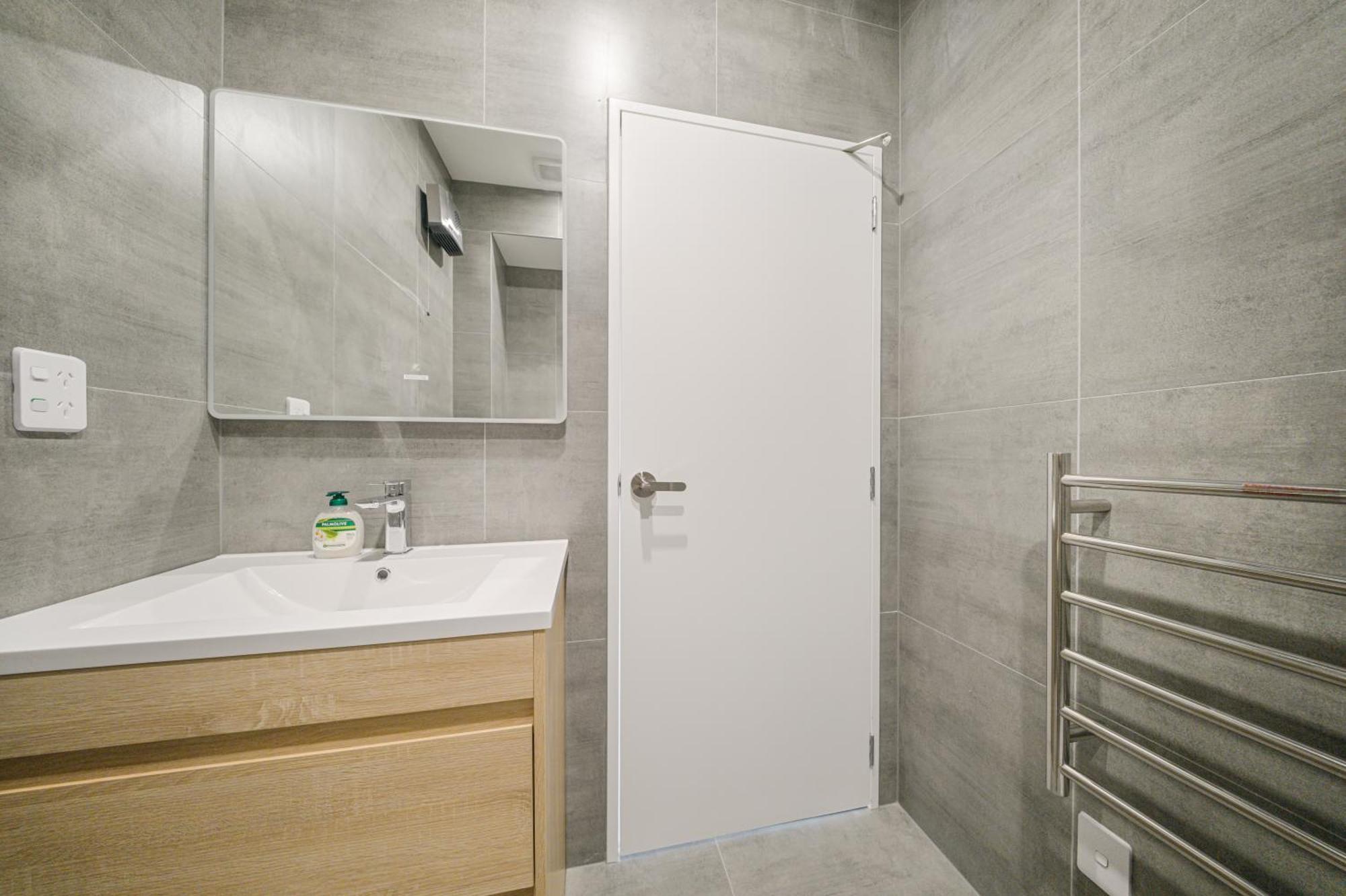 West Harbour Modern 4-bedroom Retreat Holiday home *