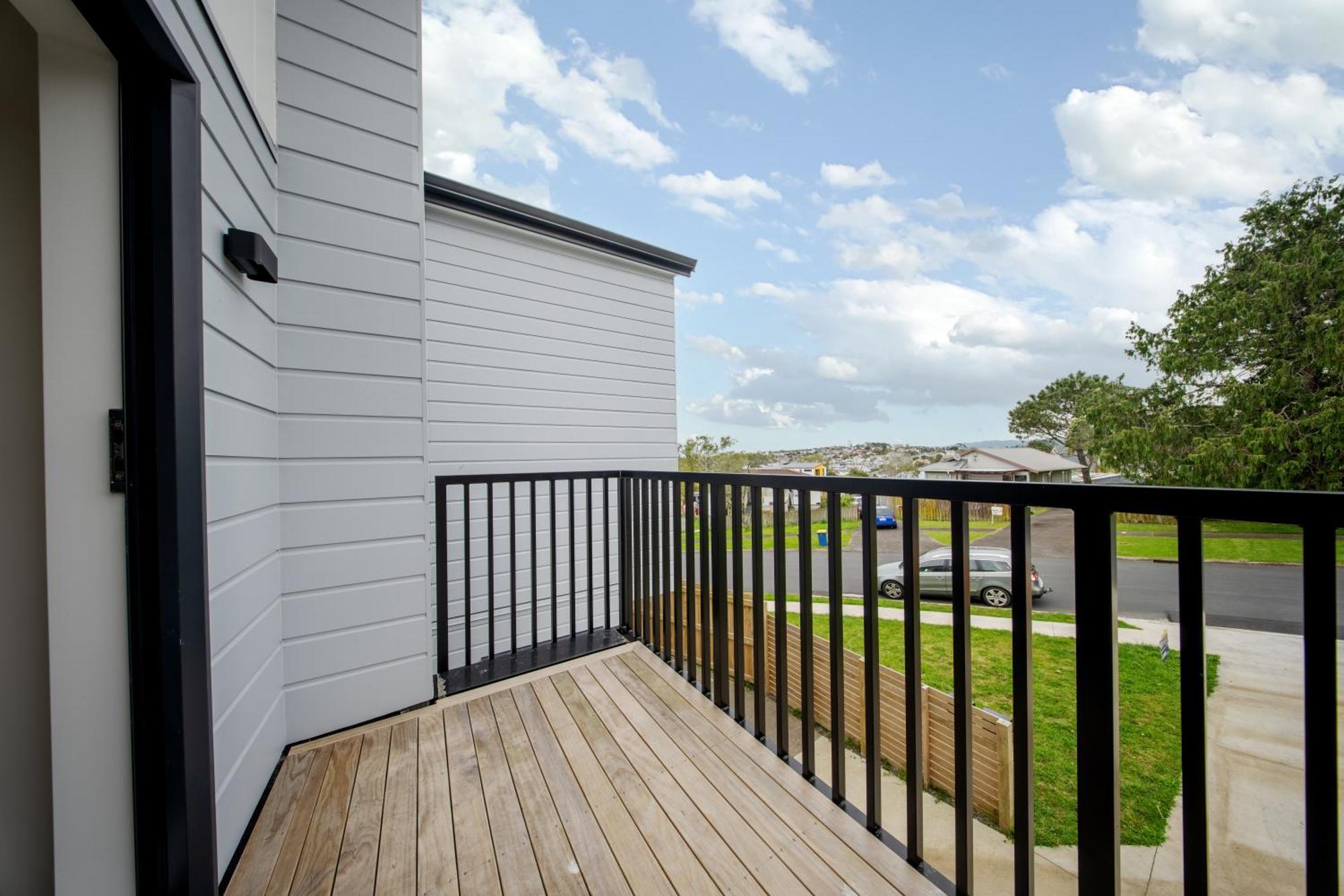 West Harbour Modern 4-bedroom Retreat * Auckland