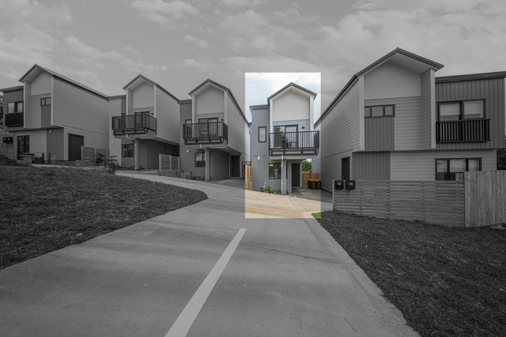 West Harbour Modern 4-bedroom Retreat Auckland