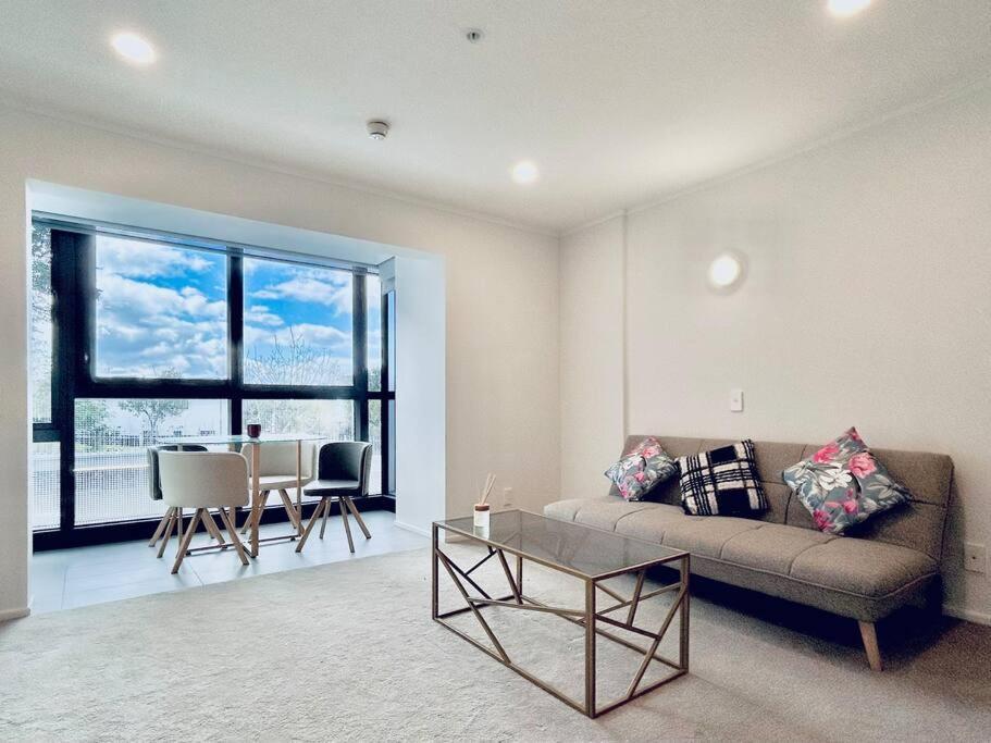 2beds In Fringe Apartment Auckland