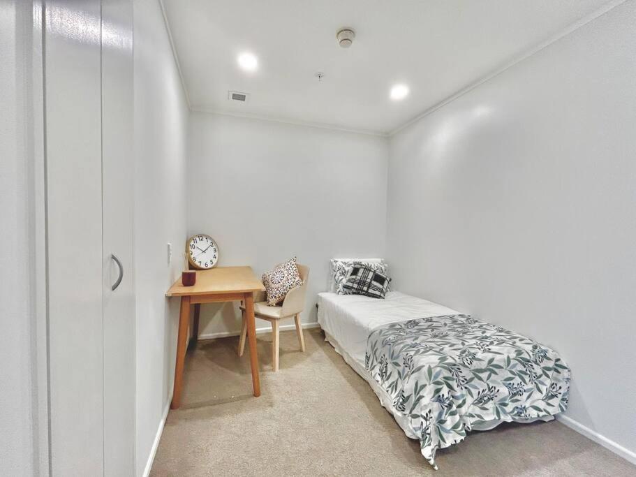 2beds In Fringe Apartment Auckland