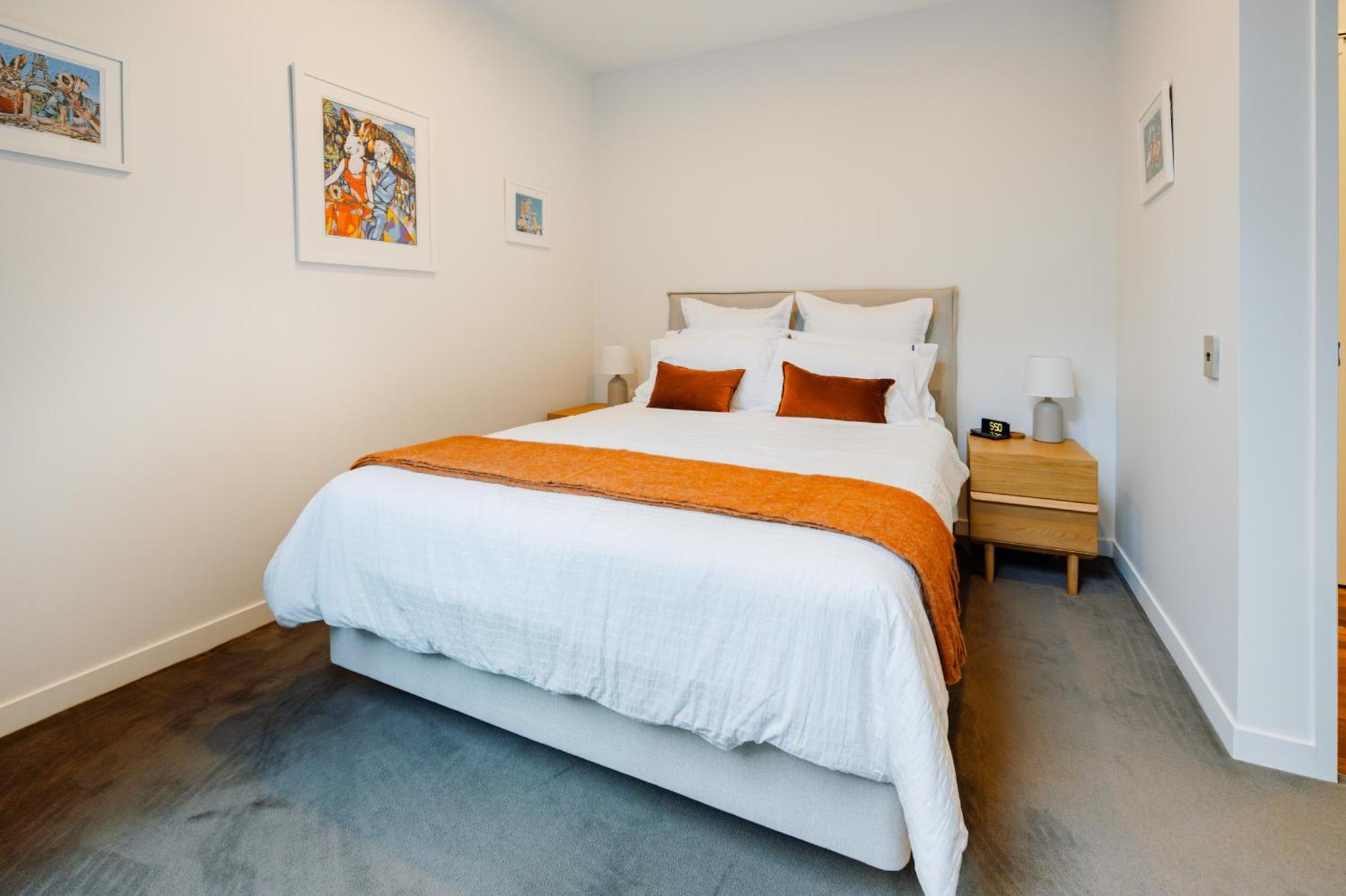 Pavilions Marina 104 - Wynyard Quarter Viaduct Harbour Apartment *