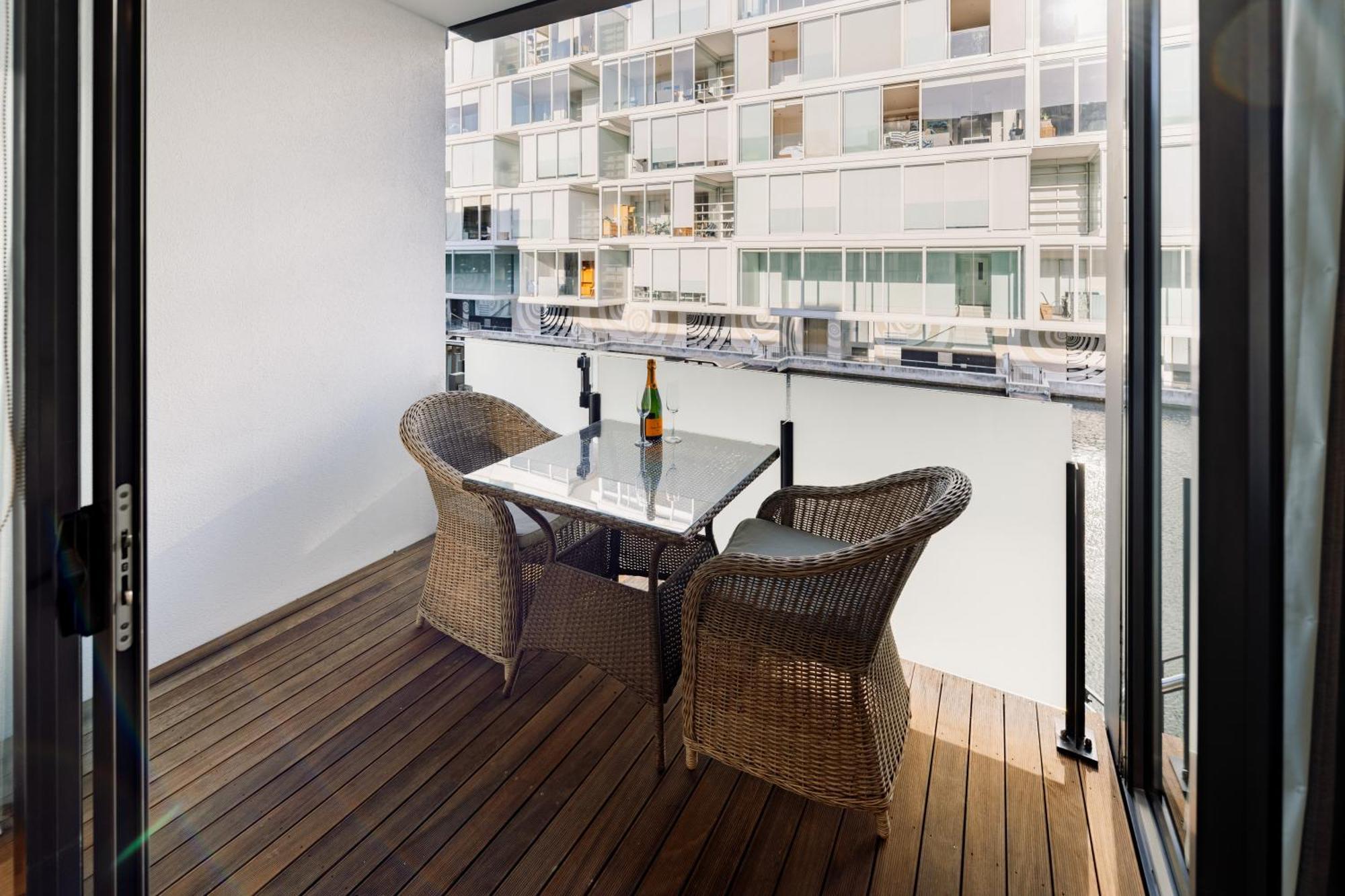 Pavilions Marina 104 - Wynyard Quarter Viaduct Harbour * Auckland