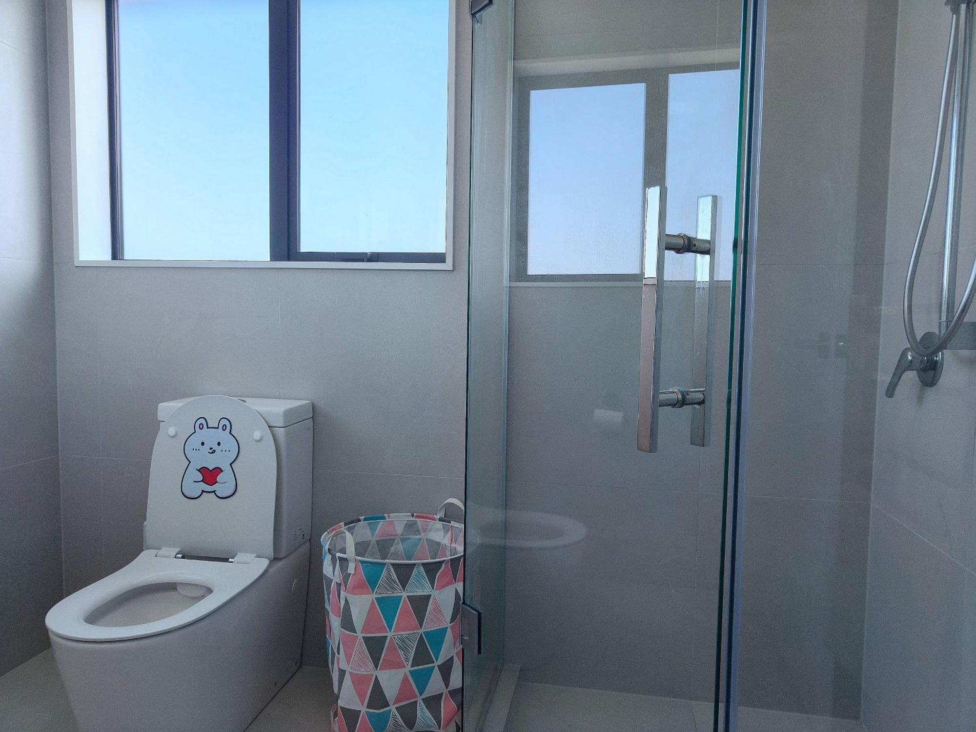 Stylish Family Retreat In Hillcrest 4 Bedroom And Playroom Pousada