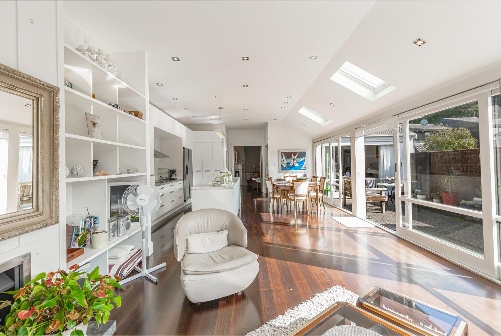 Elegant 3br With Private Pool Auckland