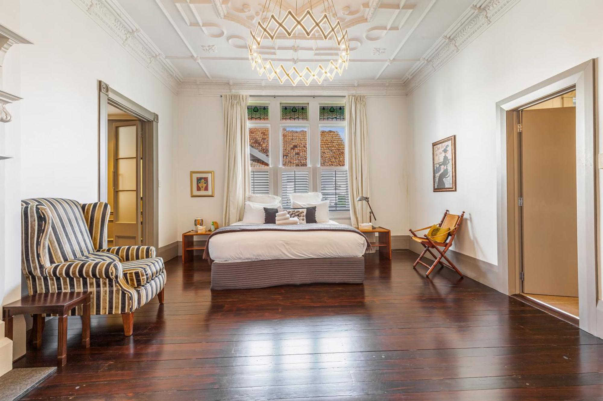 Elegant 3br With Private Pool Holiday home