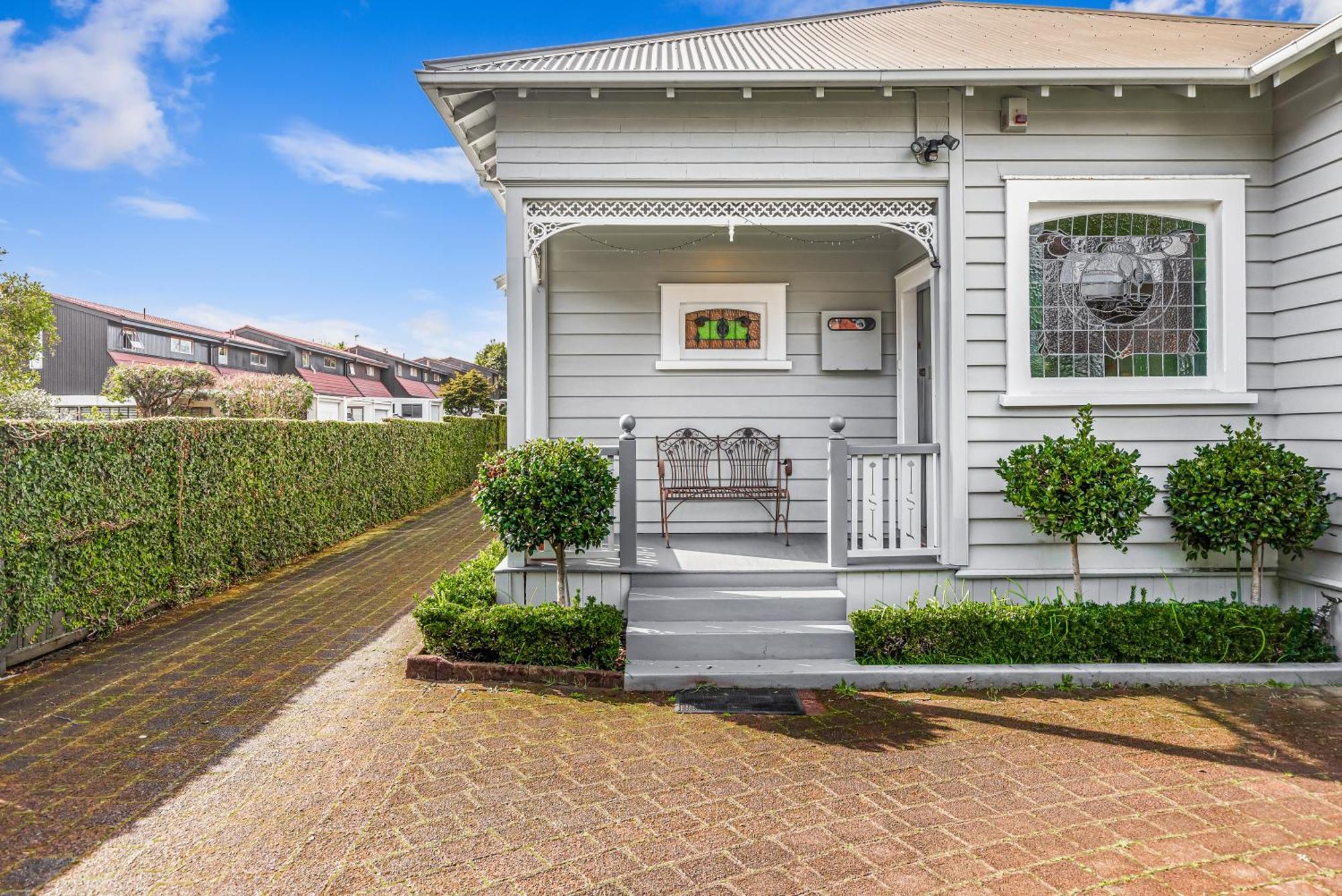Elegant 3br With Private Pool