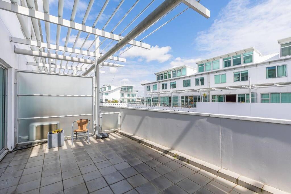 Seaview Waterfront Aparthotel Auckland