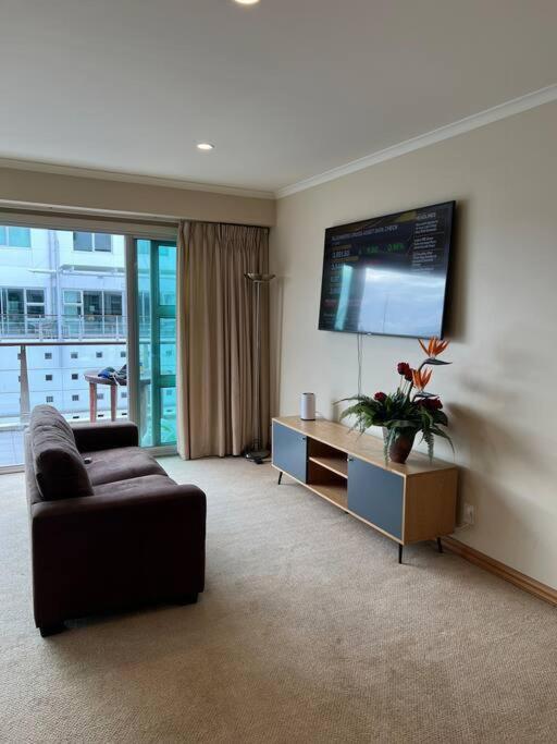 Seaview Waterfront Aparthotel *