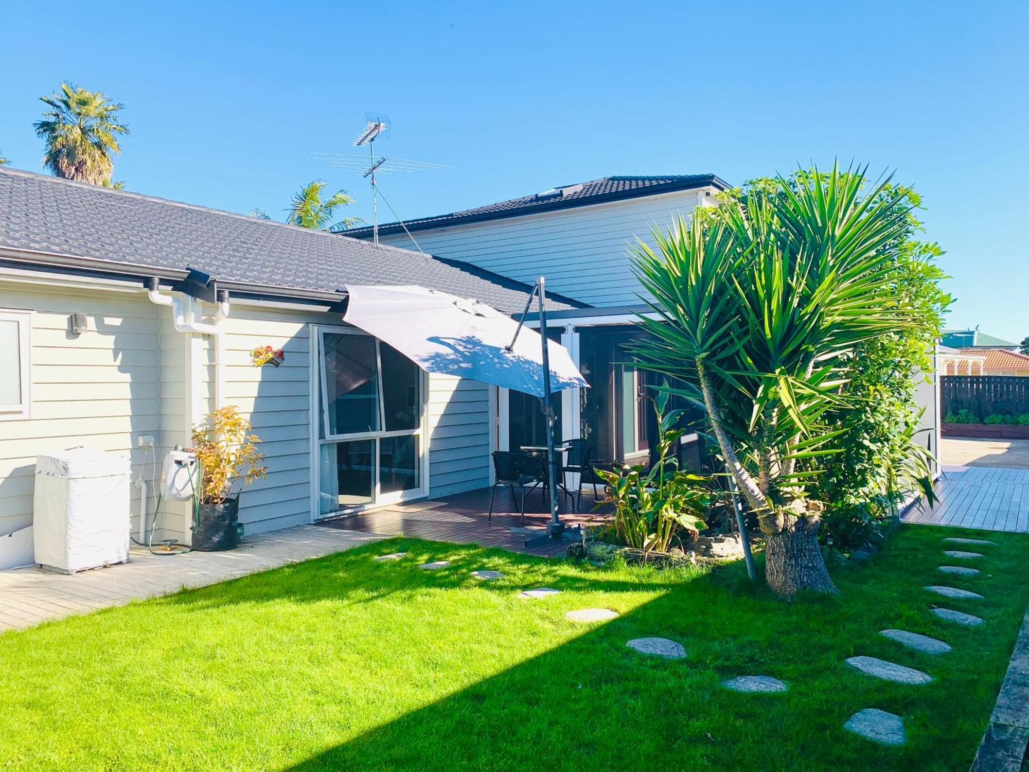Private Guest In Albany,rosedale Amazing Bed,netflix,private Garden Auckland