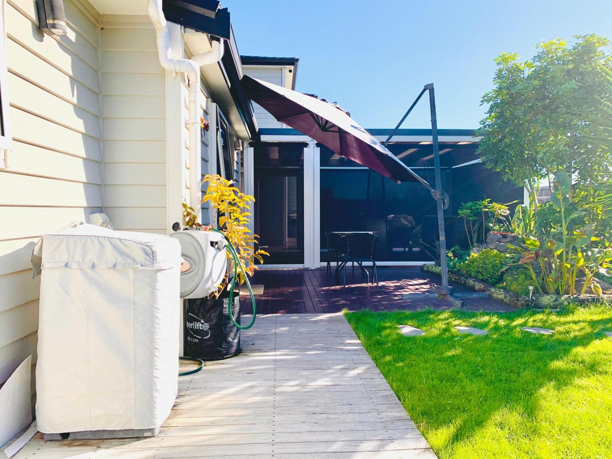 Private Guest In Albany,rosedale Amazing Bed,netflix,private Garden Guest house