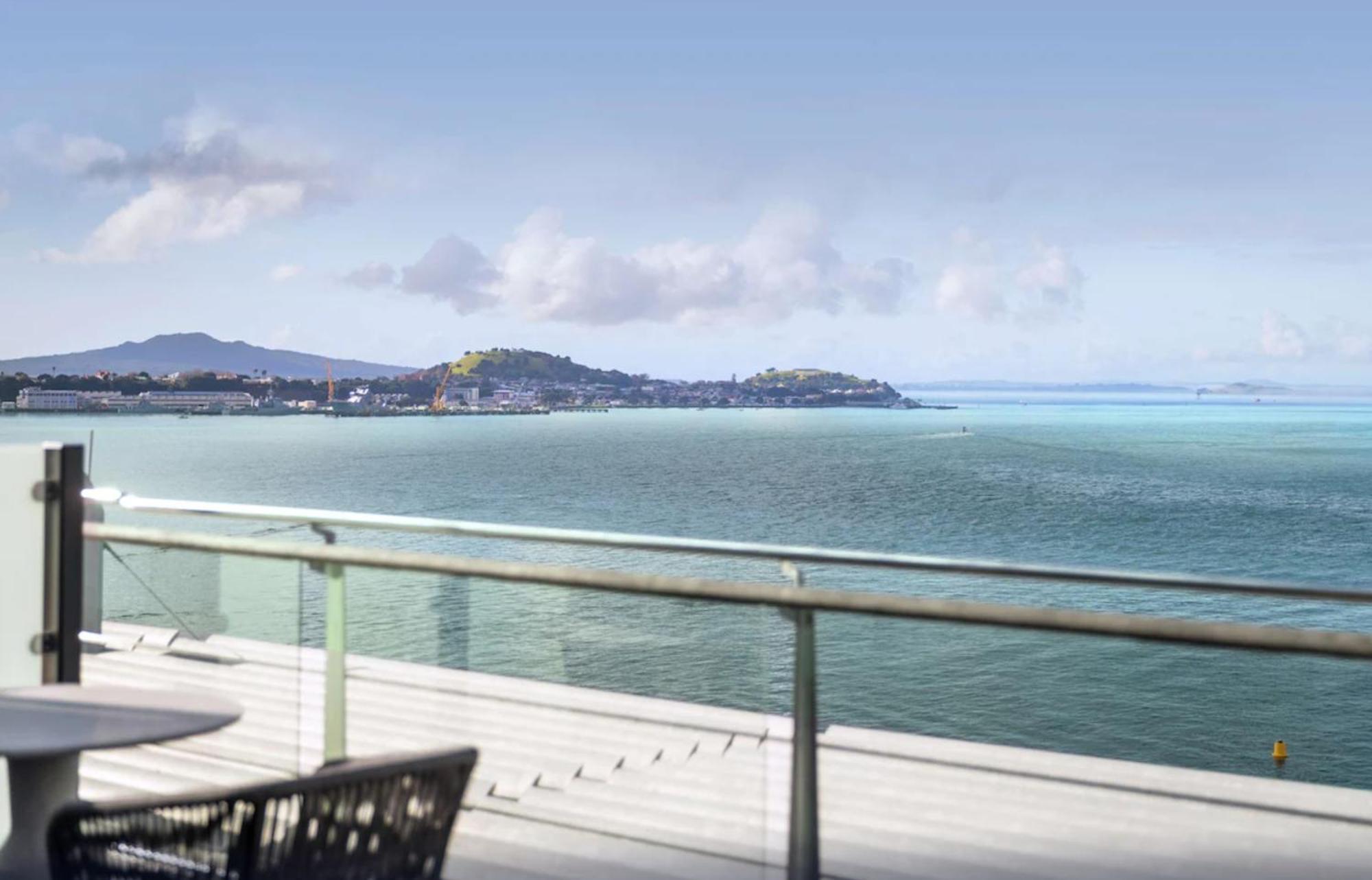 Seaview Waterfront * Auckland