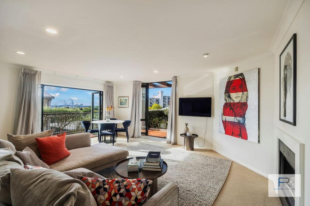 Beautiful Parnell With Seaviews * Auckland