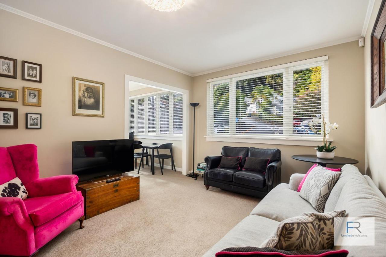 Spacious Mt Eden Apartment *