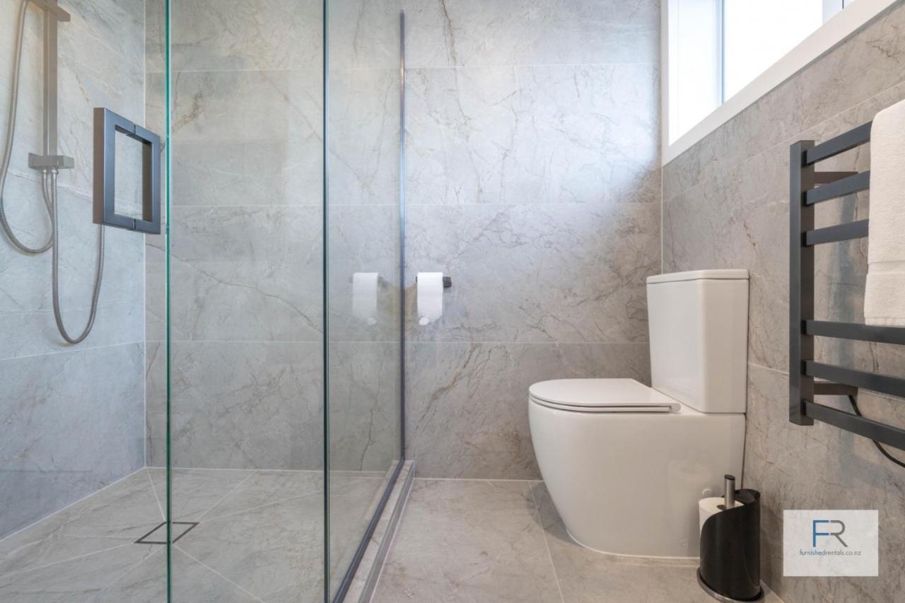 Premium Coastal Apartment *