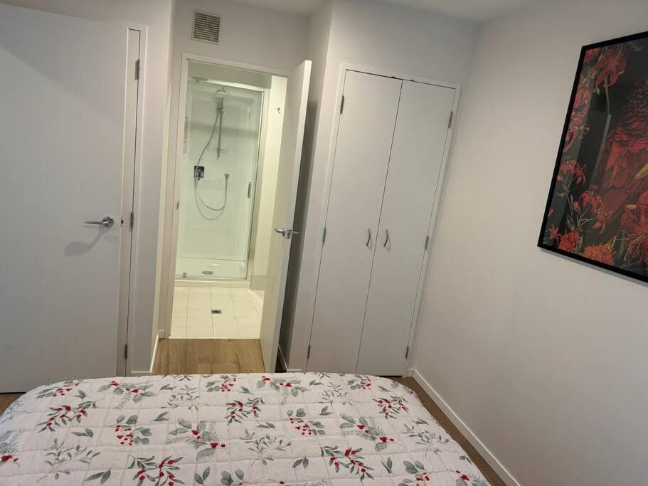 Apartment Stunning 3 Bd 2 Bth Pool And Carpark *