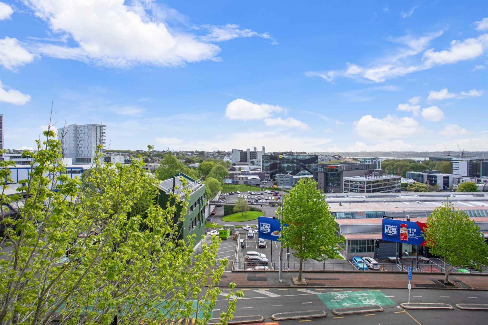 Apartment Escape With Views, Pool - Gym Auckland