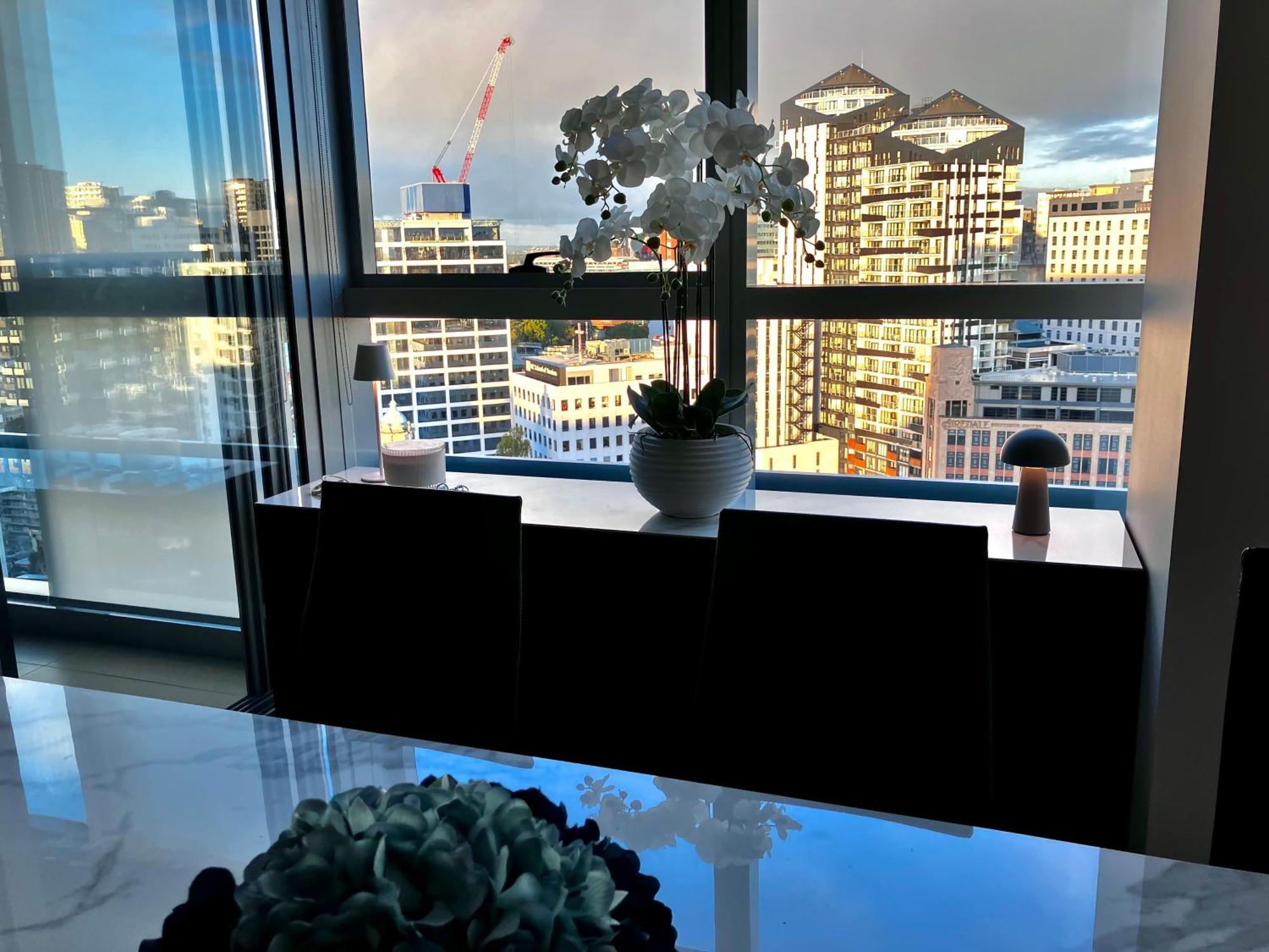 New Condo, Auckland, 3br, Pool, Gym, Parking * Auckland