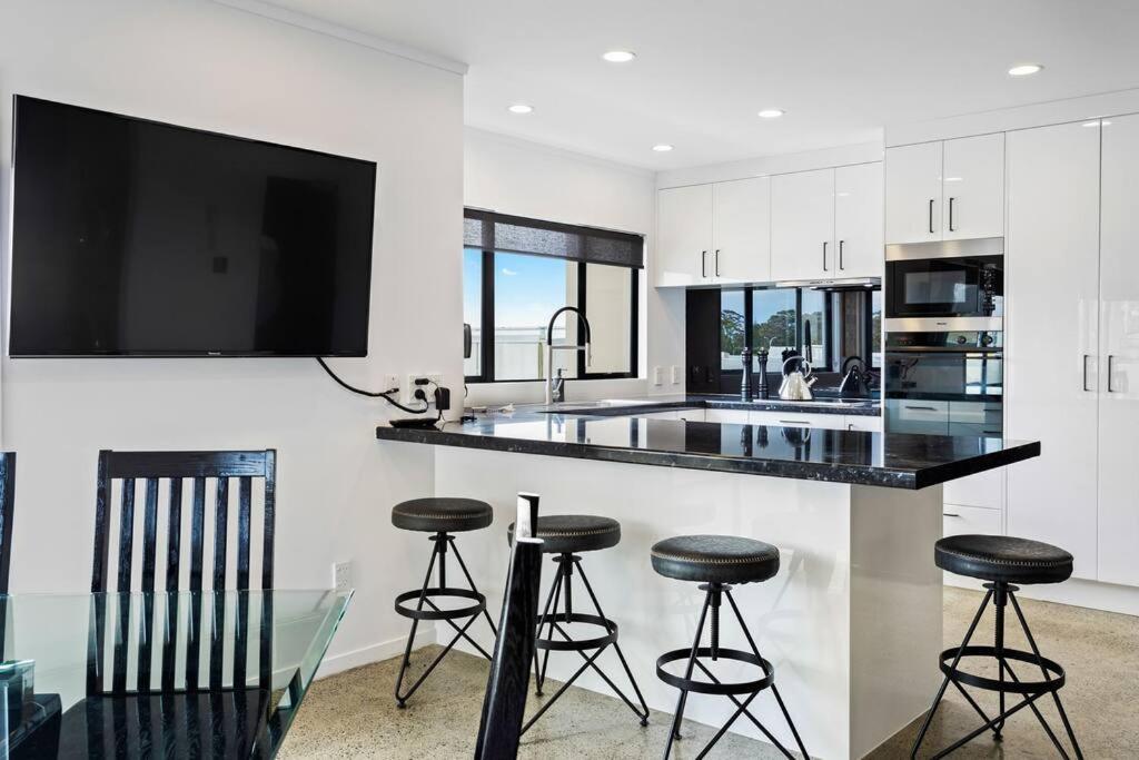Apartment Awesome Designer 3br In The Heart Of Manukau