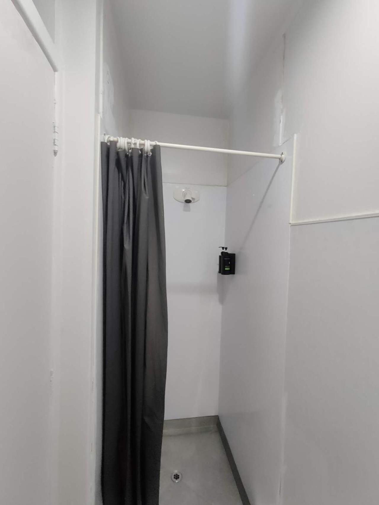 Small 2-bedroom Flat At Rangiatea Road, Epsom, Guest house *