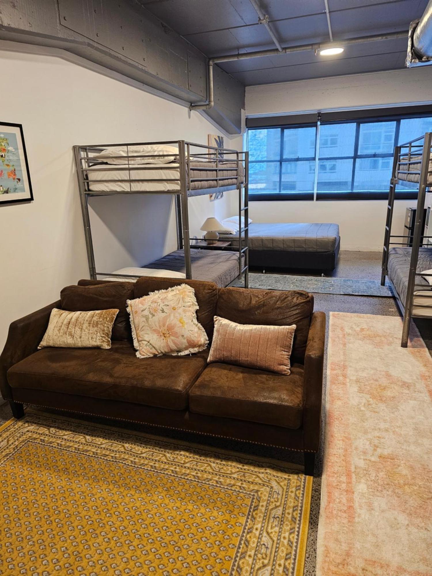 Hostel Tmacs