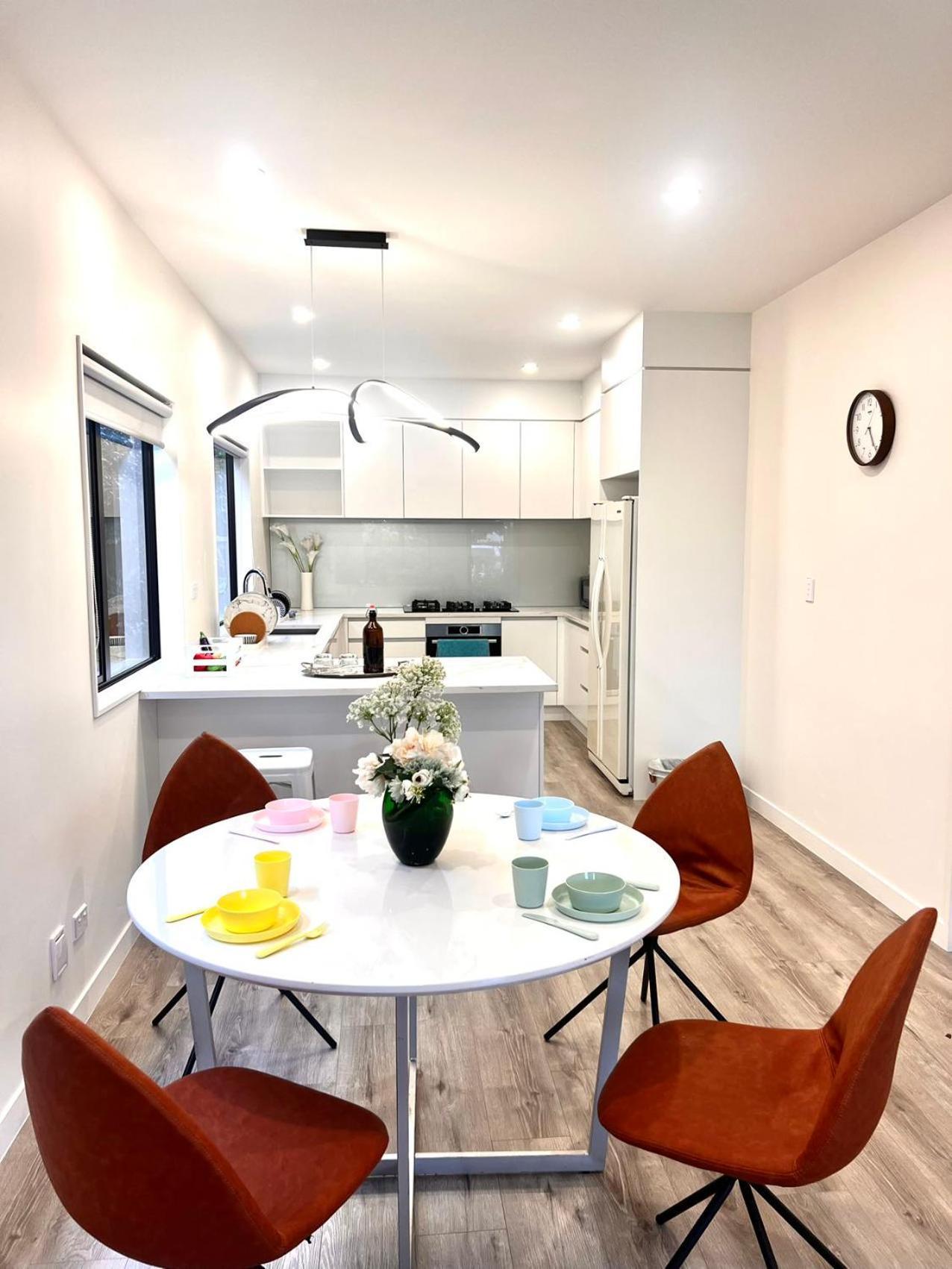 New Town House In Lane Homestay Auckland