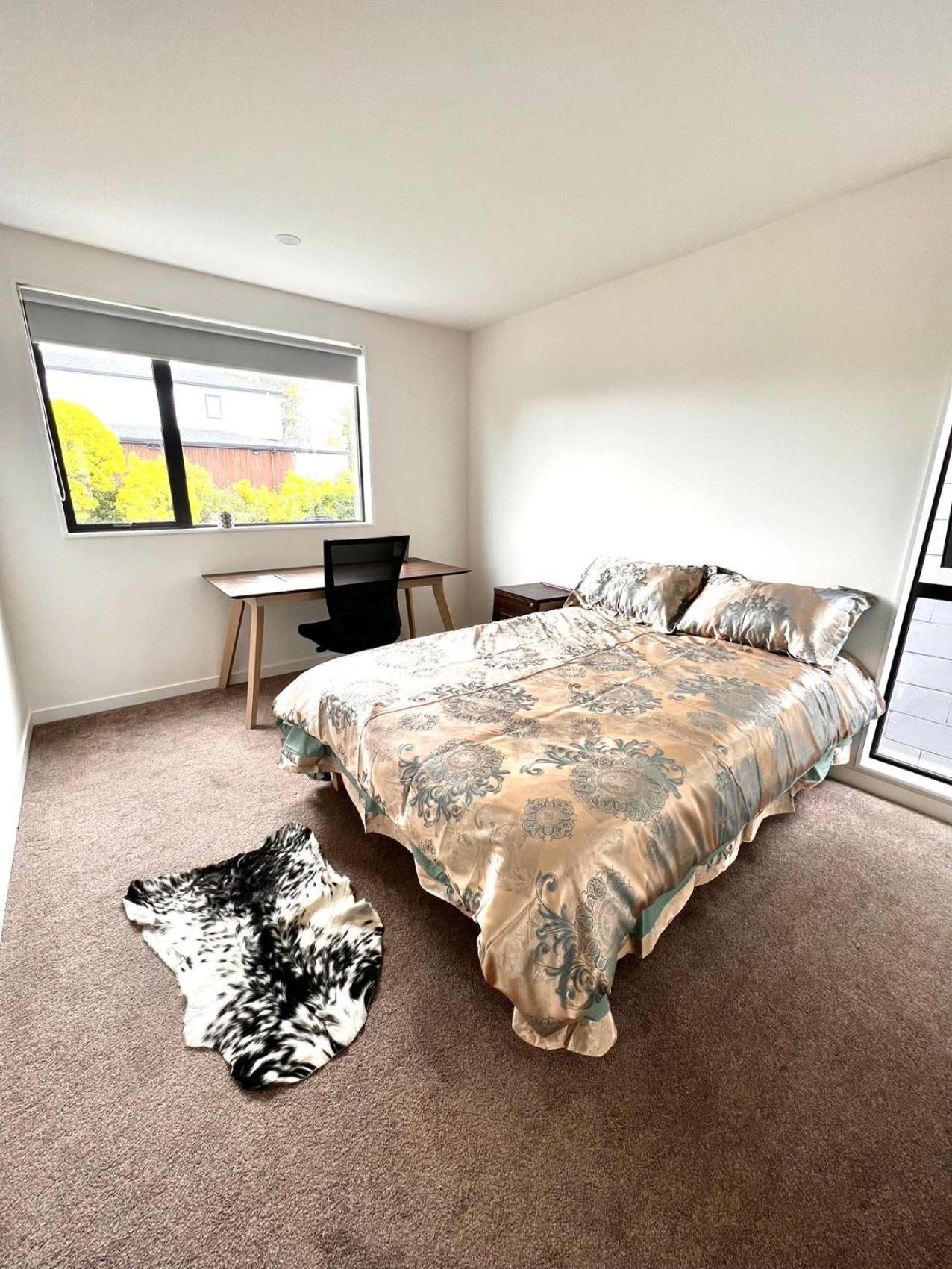 New Town House In Lane