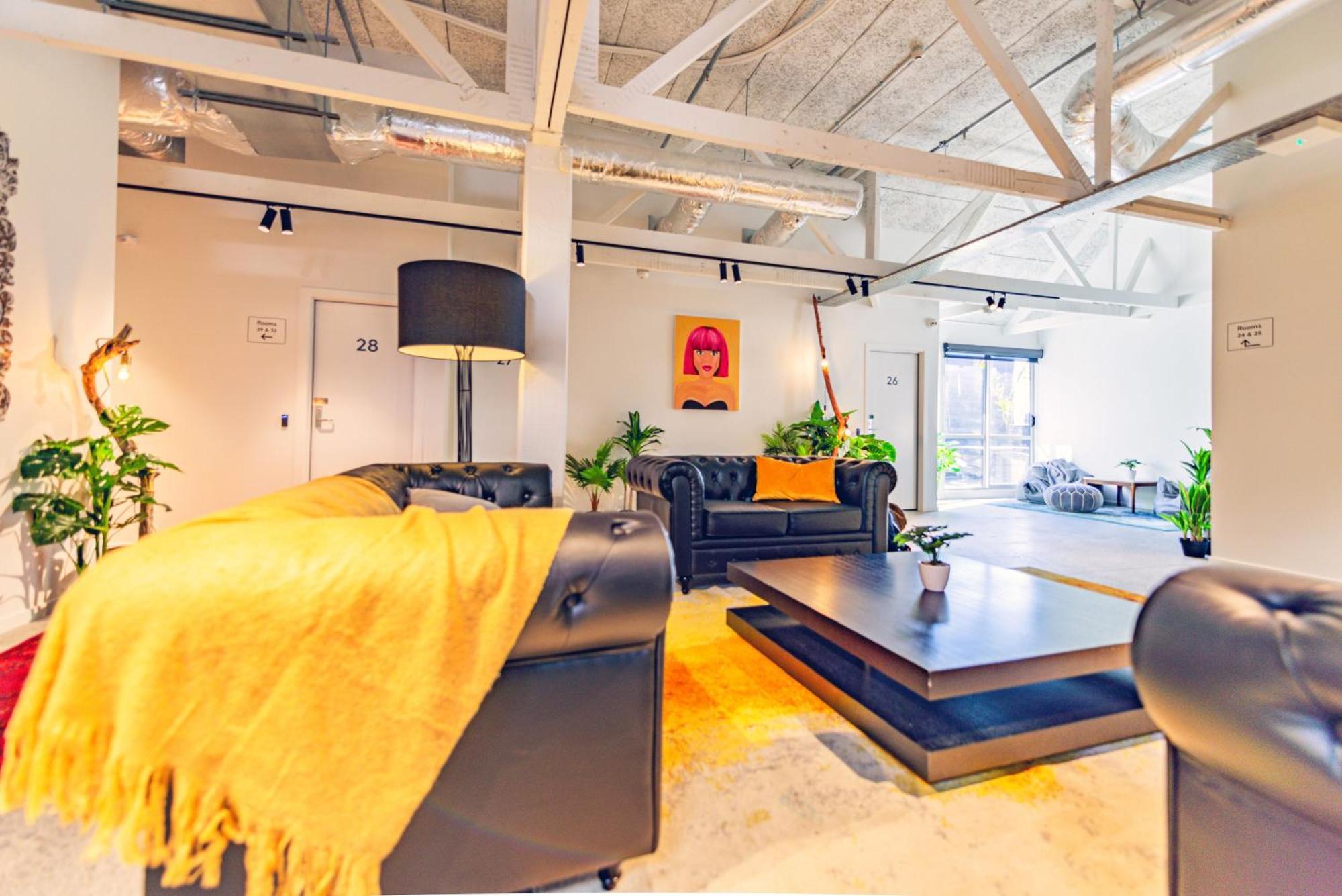 Hostel Tmacs
