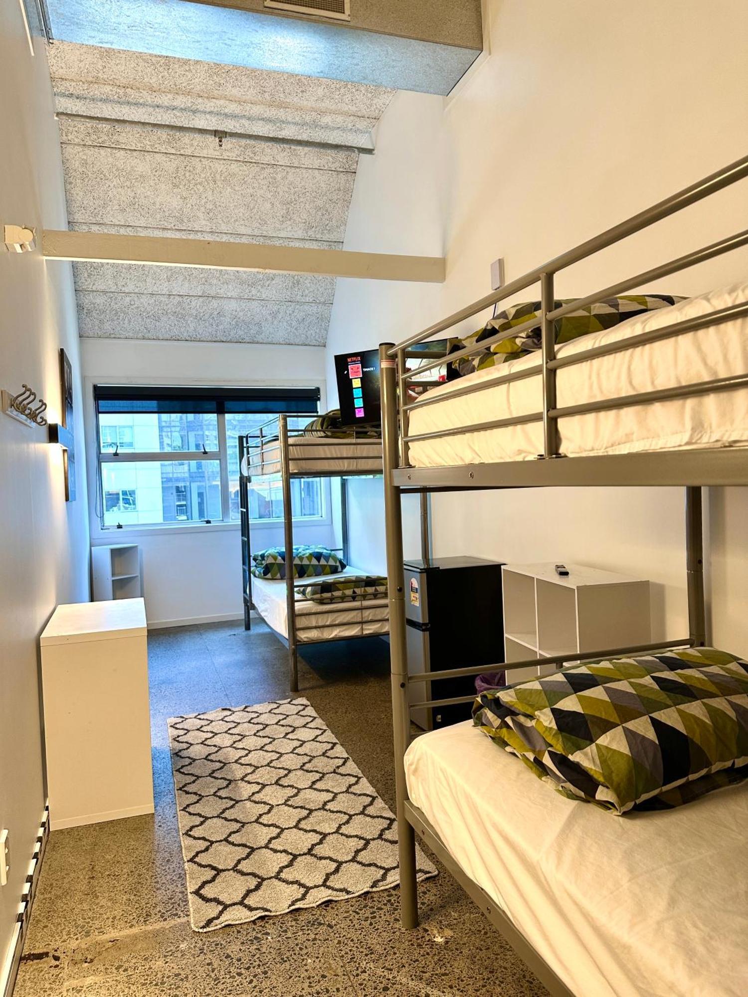 Hostel Tmacs
