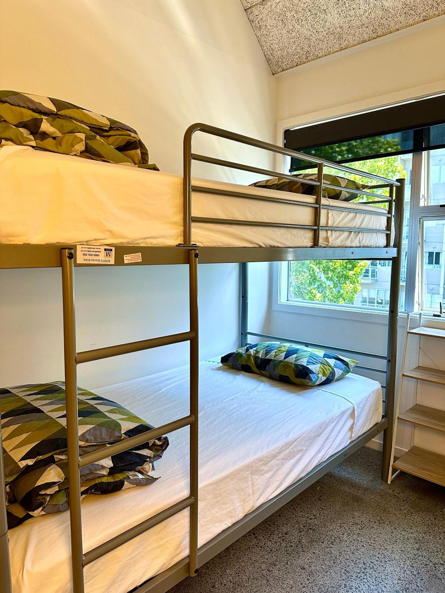 Hostel Tmacs *