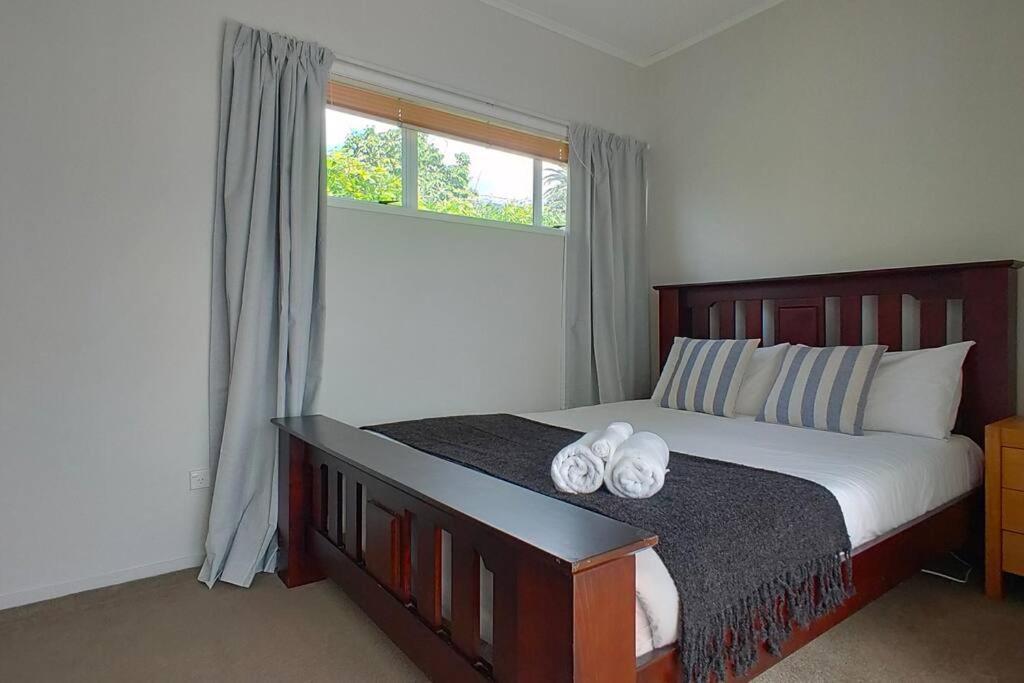 Villa Hot Deal! Sky Stars Coastal Haven Retreat Auckland