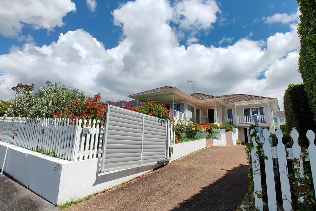 Villa Hot Deal! Sky Stars Coastal Haven Retreat Auckland