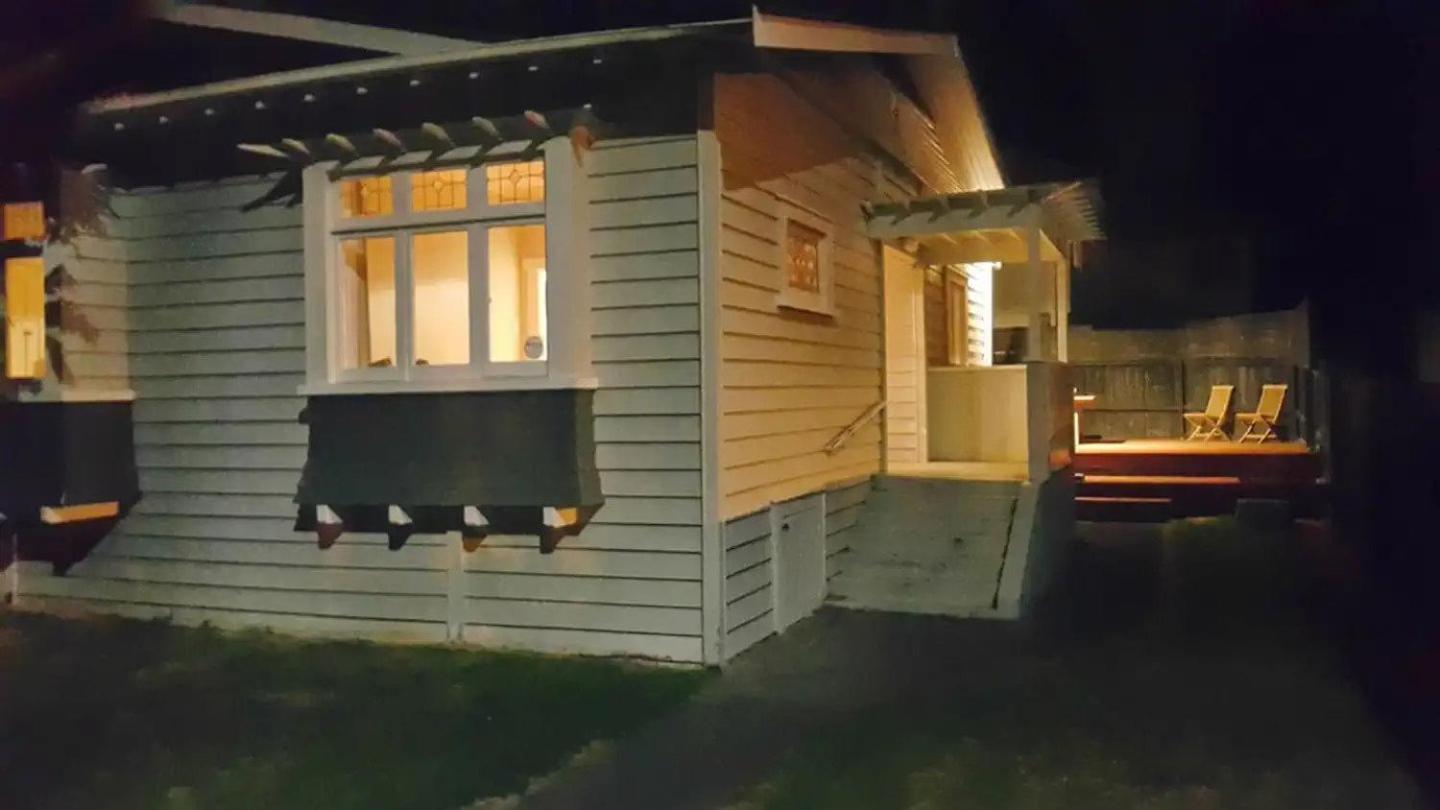 Cozy At Hillsborough Road - Homestay Auckland