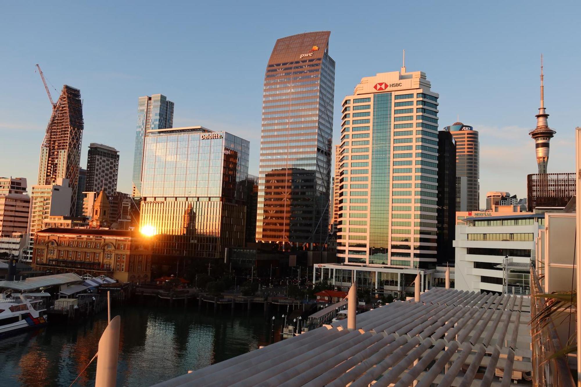 Penthouse With Stunning Harbour Views * Auckland
