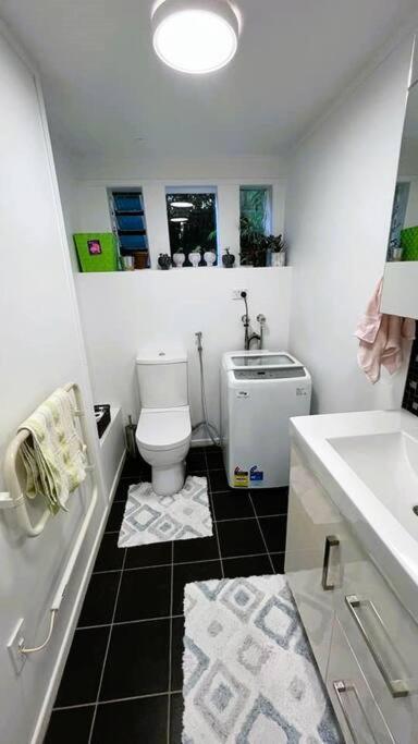 Cozy In Remuera Apartment *
