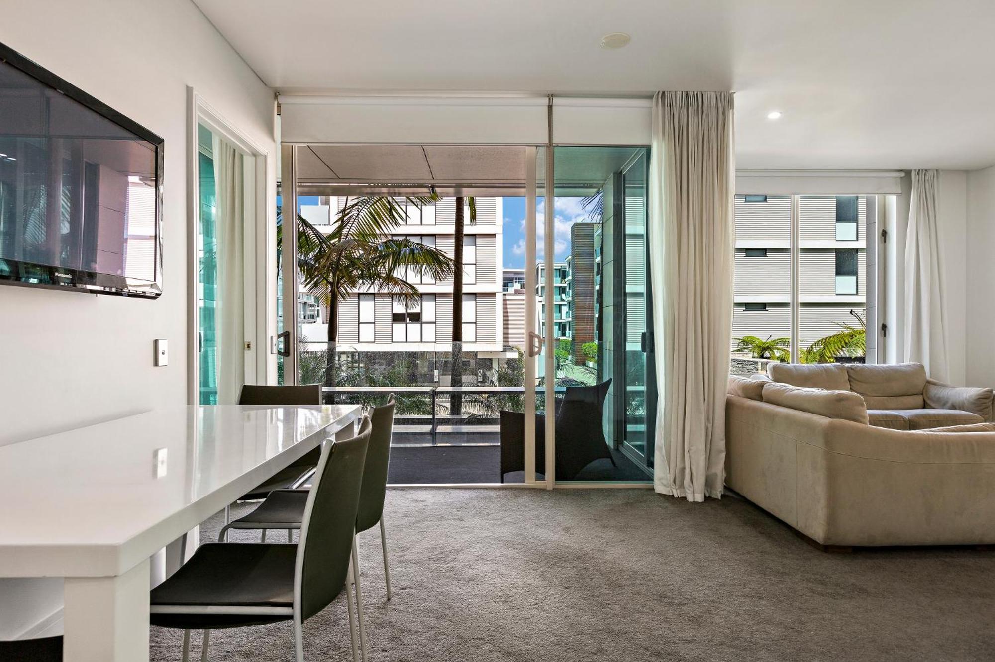 Apartment Lighter Quay Auckland