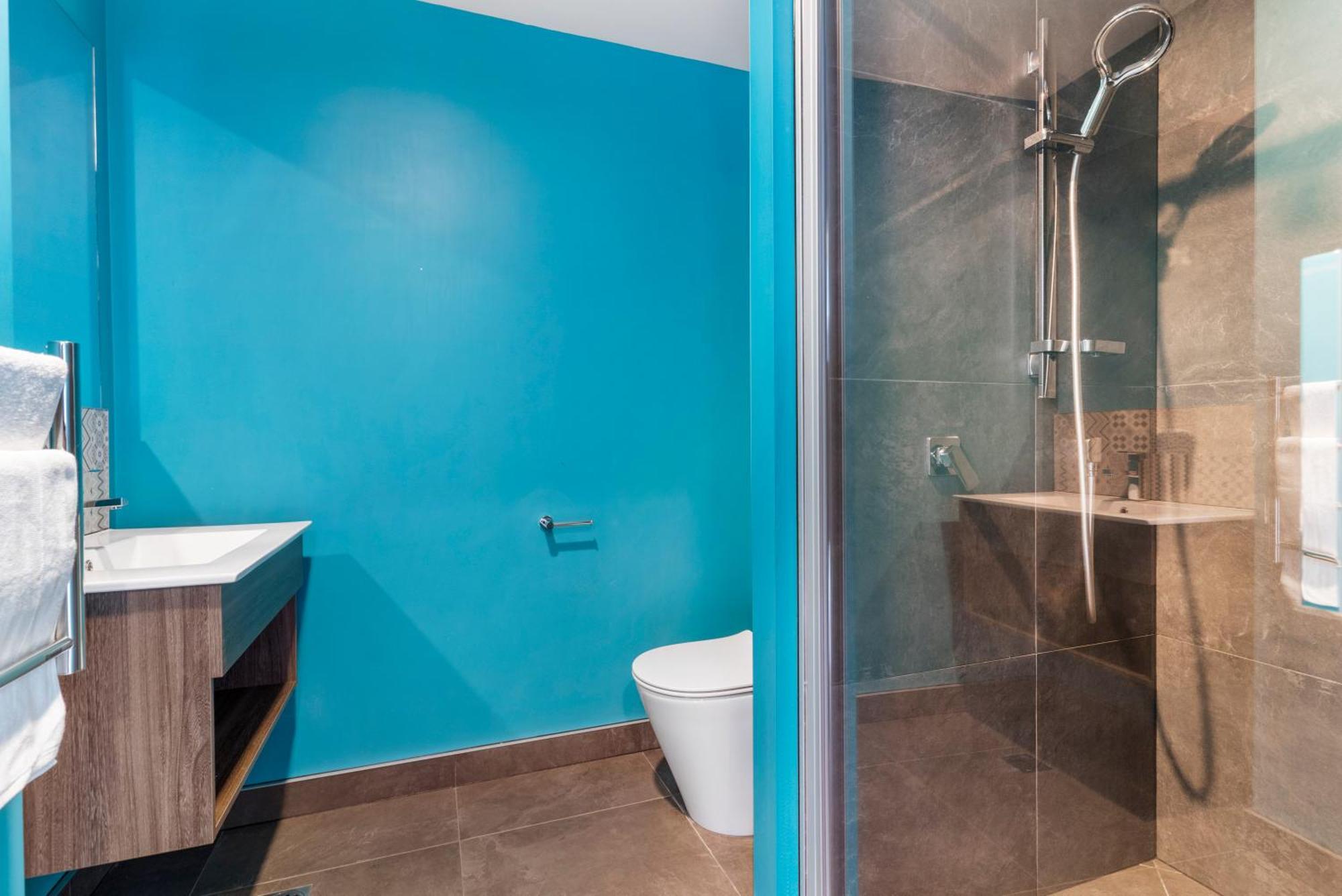 Apartment Layard 511 - West *