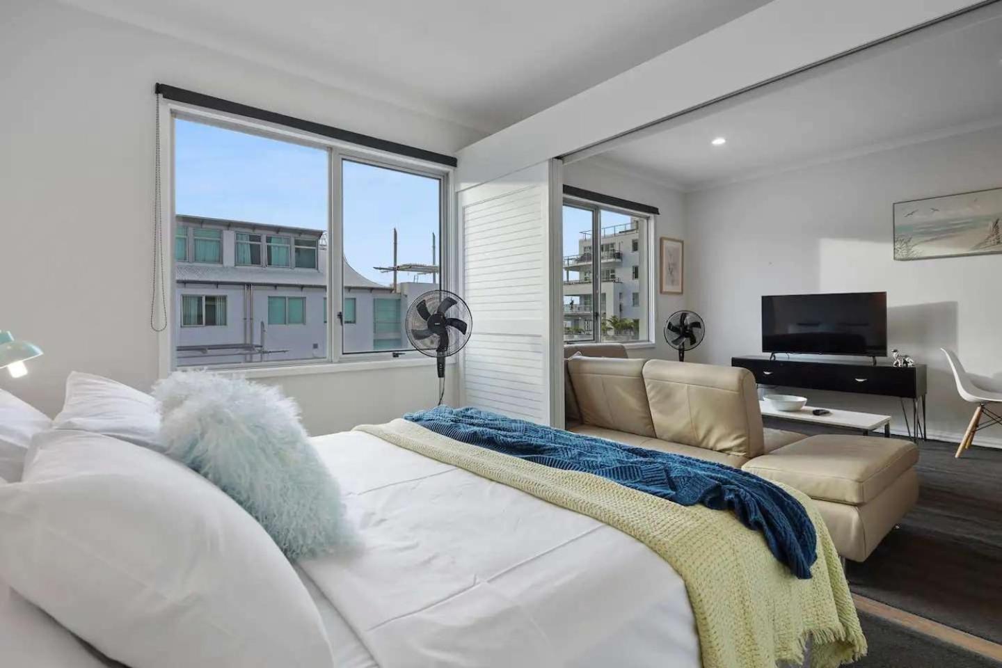 1br Near Viaduct And Queen St