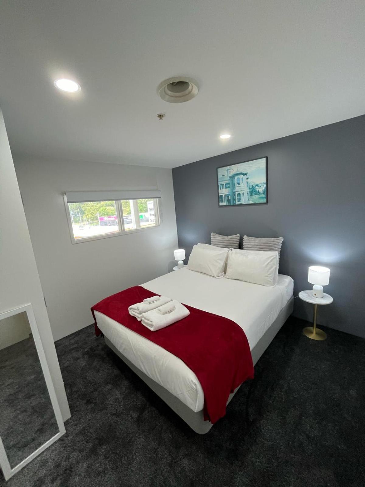 Apartment 2br Newly Renovated W Free Parking Auckland