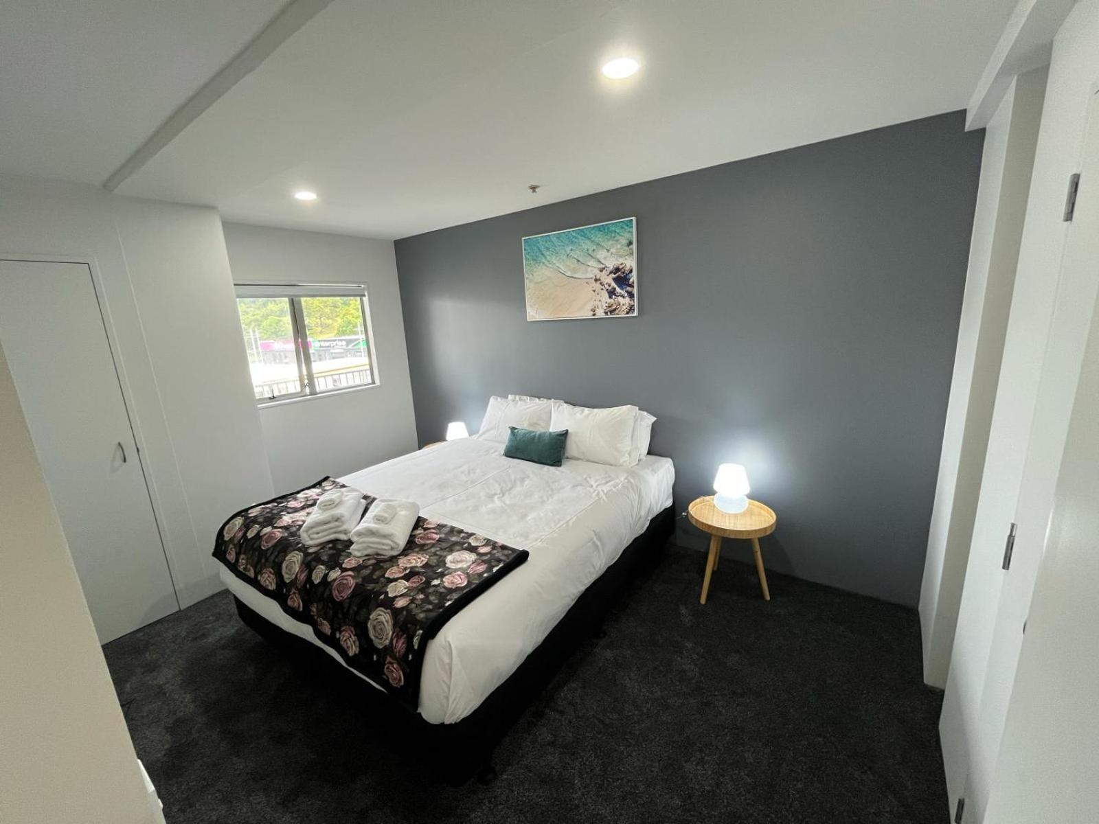 Apartment 2br Newly Renovated W Free Parking Auckland